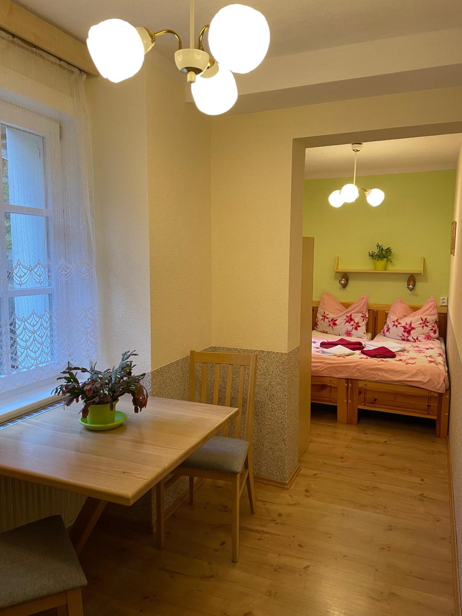 Pension Svycarsky Dum Špindlerŭv Mlýn Extérieur photo