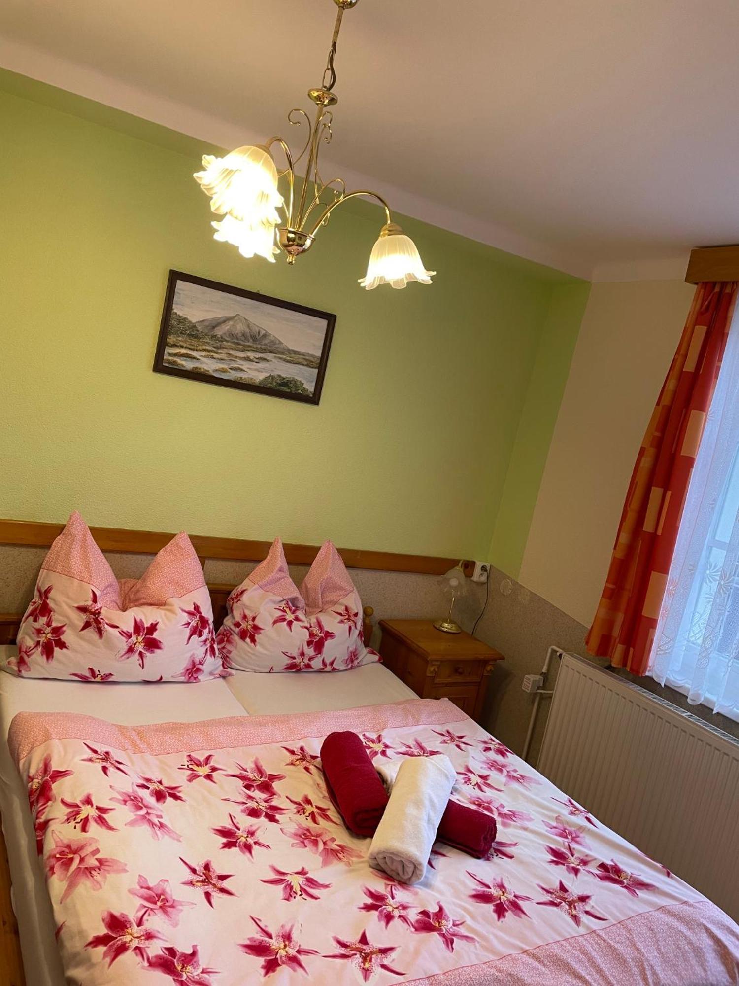 Pension Svycarsky Dum Špindlerŭv Mlýn Extérieur photo