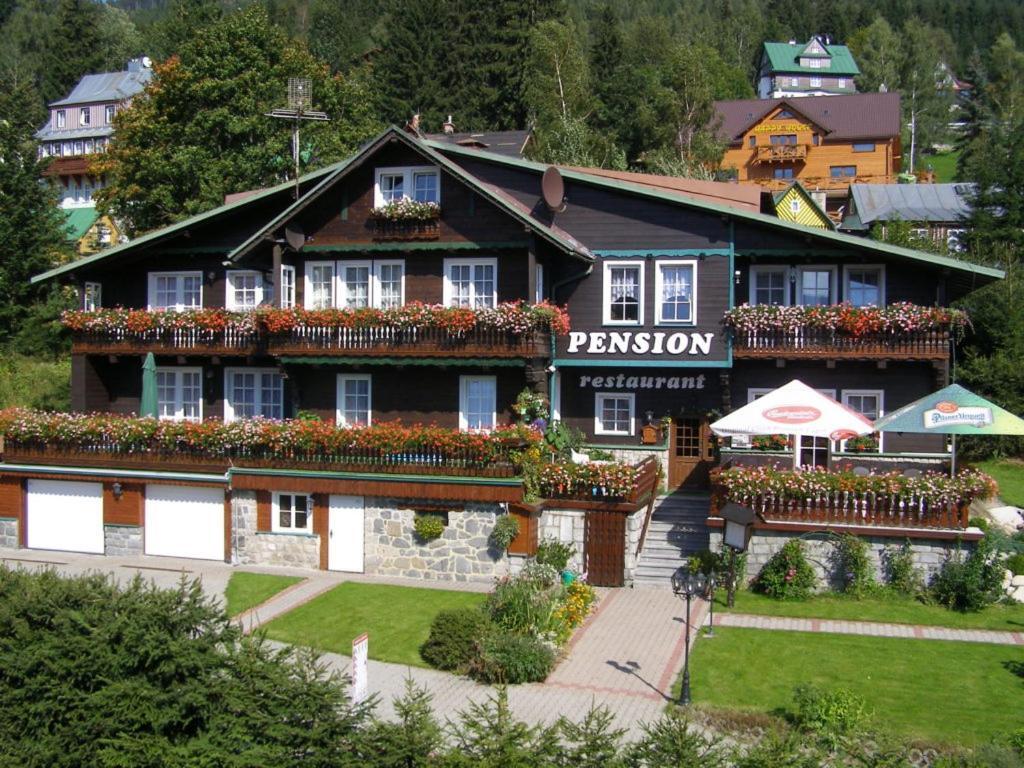 Pension Svycarsky Dum Špindlerŭv Mlýn Extérieur photo